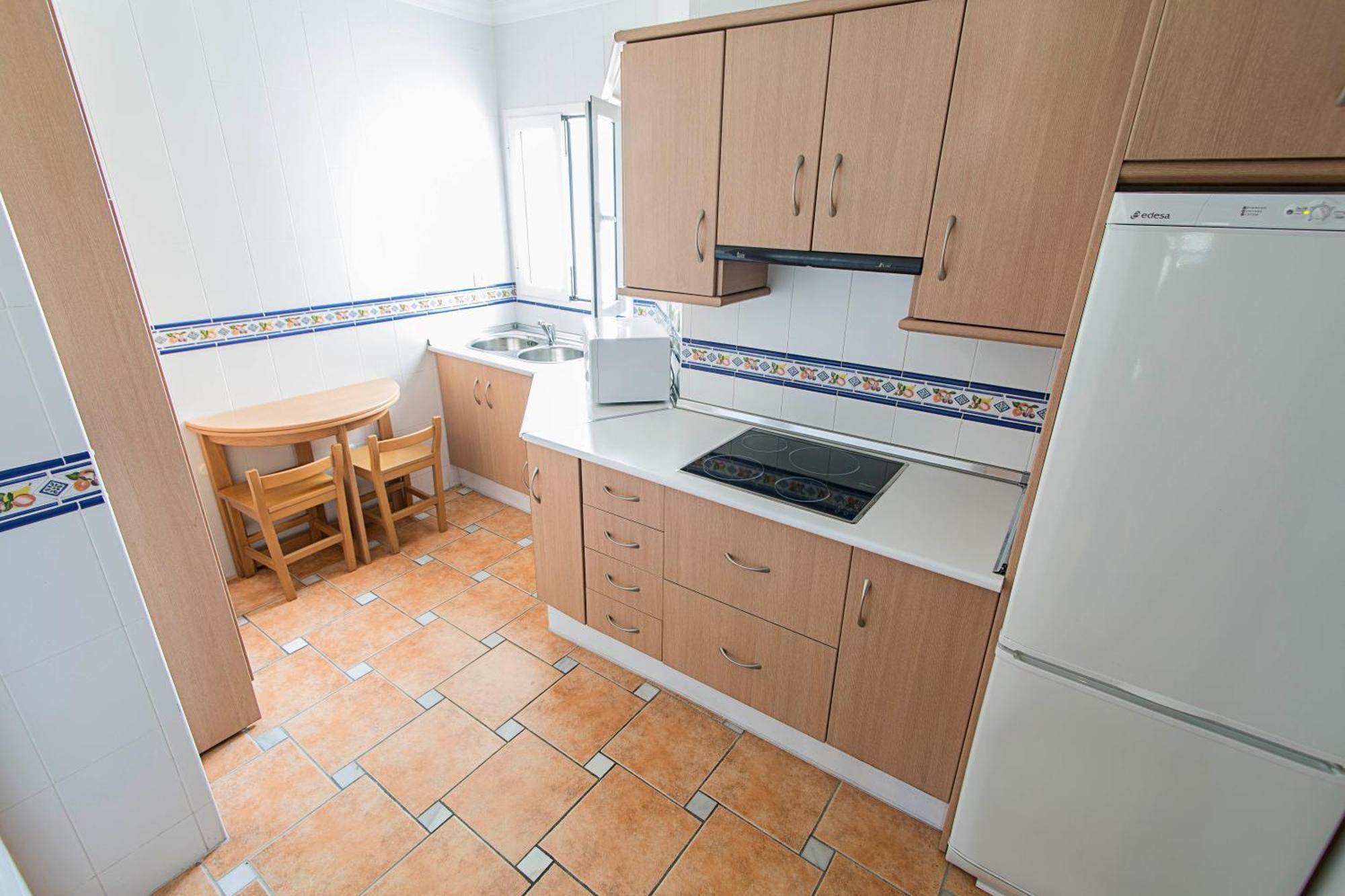 Hostal Marissal By Dorobe Nerja Exterior foto